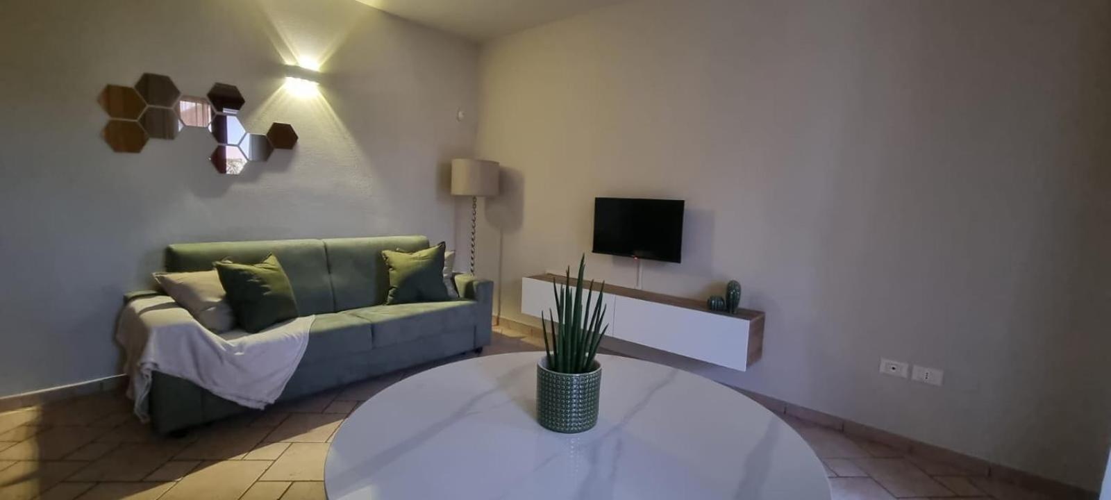 Hoya Apartment Sirmione Exteriör bild