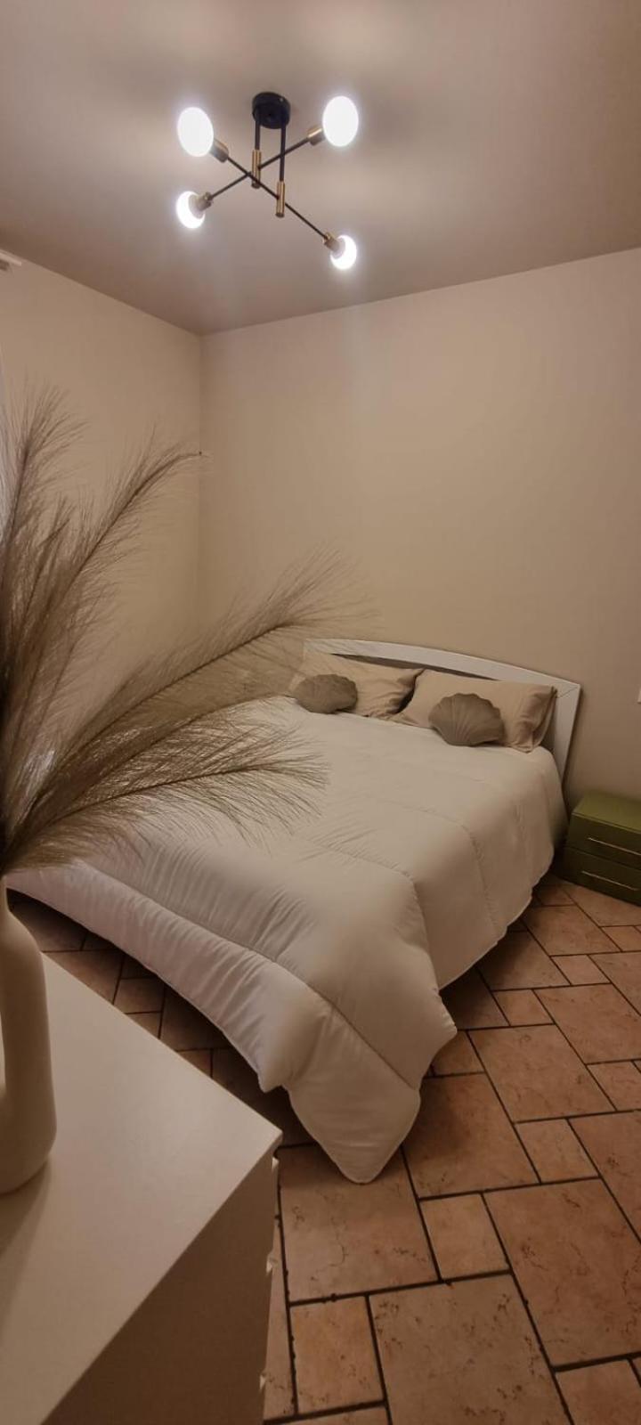 Hoya Apartment Sirmione Exteriör bild