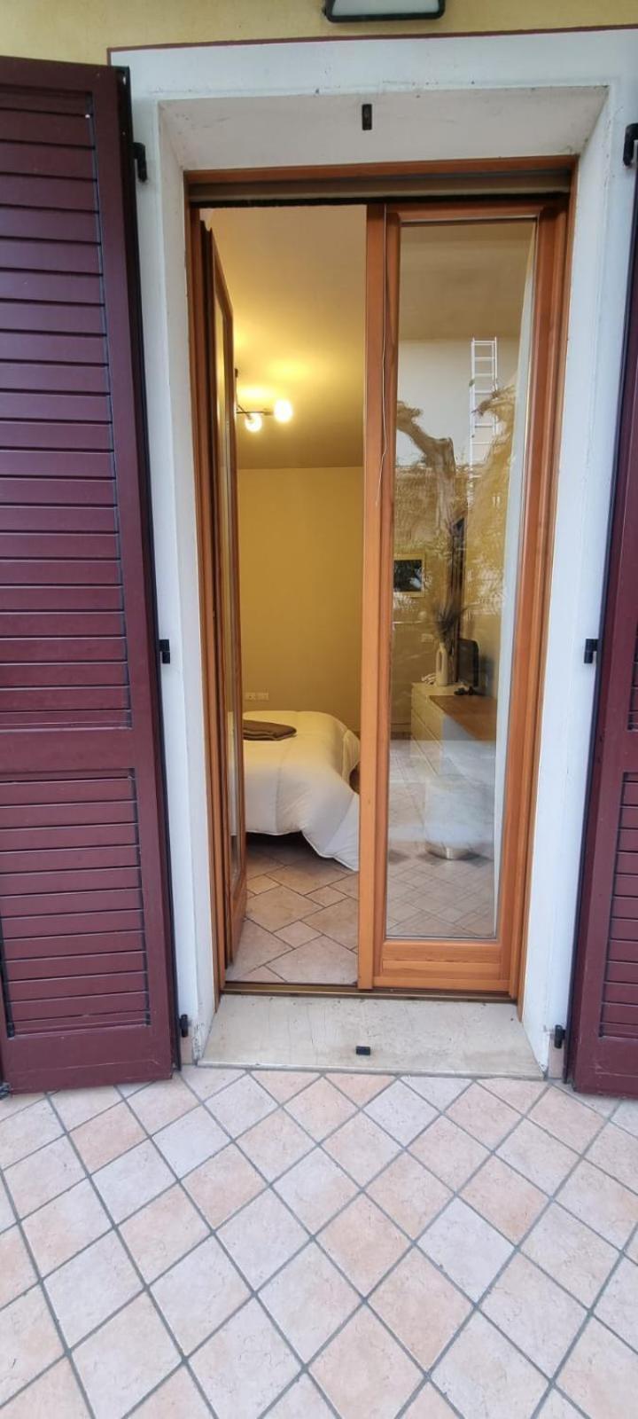 Hoya Apartment Sirmione Exteriör bild