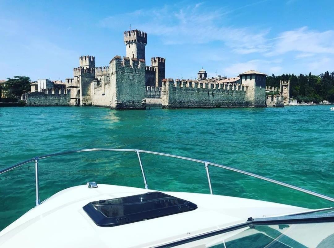 Hoya Apartment Sirmione Exteriör bild